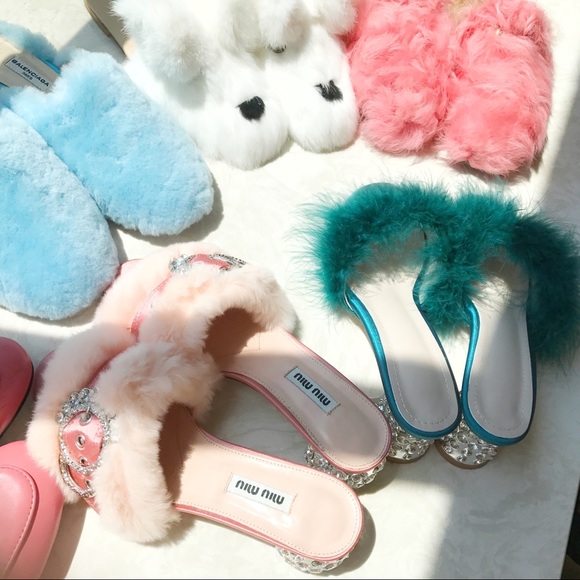 Miu Miu pink sandals with crystal buckles and fur embellishment, crystal heels - Picture 5 of 6